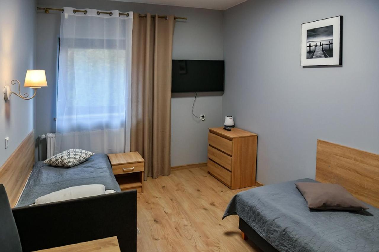 Fotex Bed and Breakfast Ząbki Exteriör bild