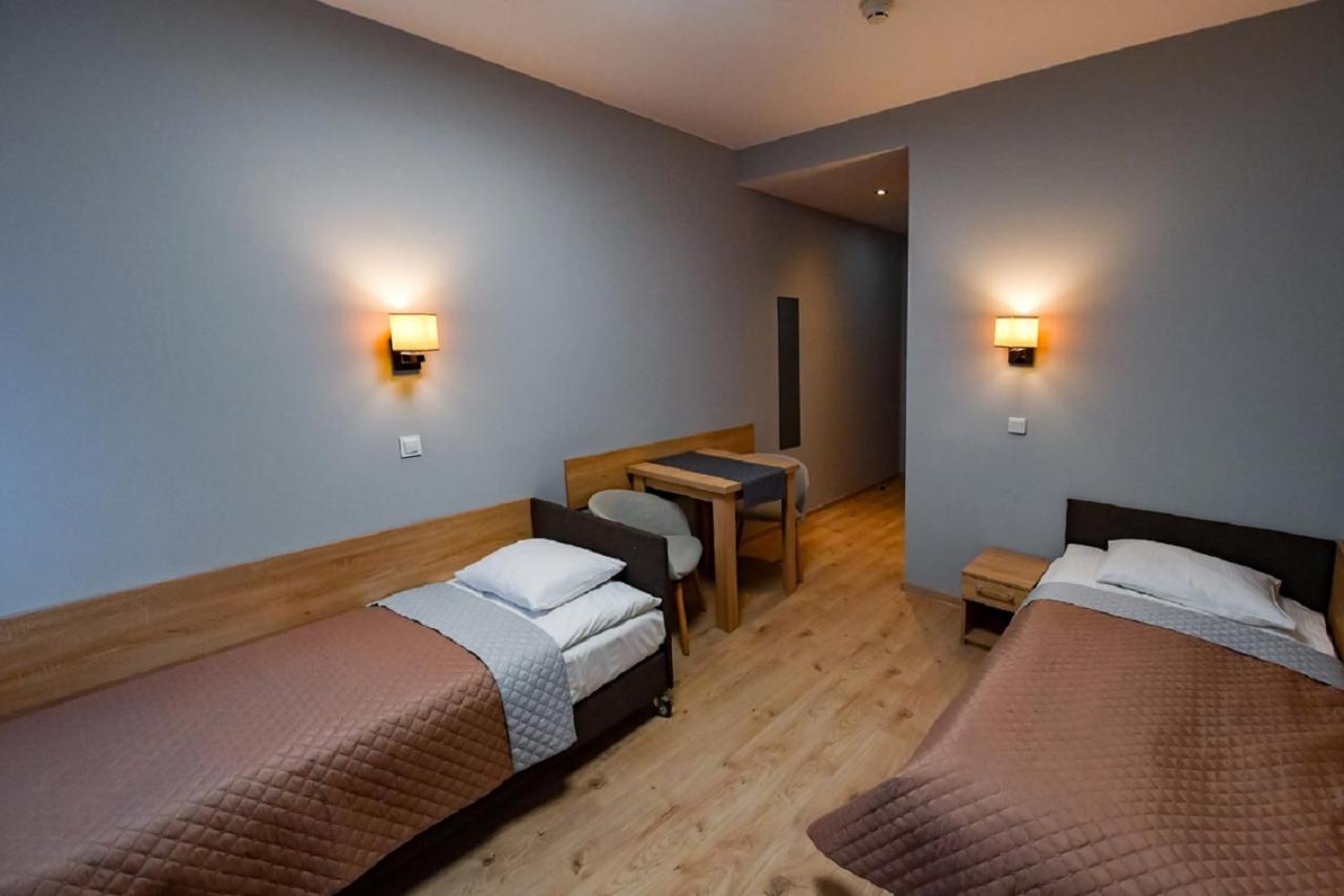 Fotex Bed and Breakfast Ząbki Exteriör bild